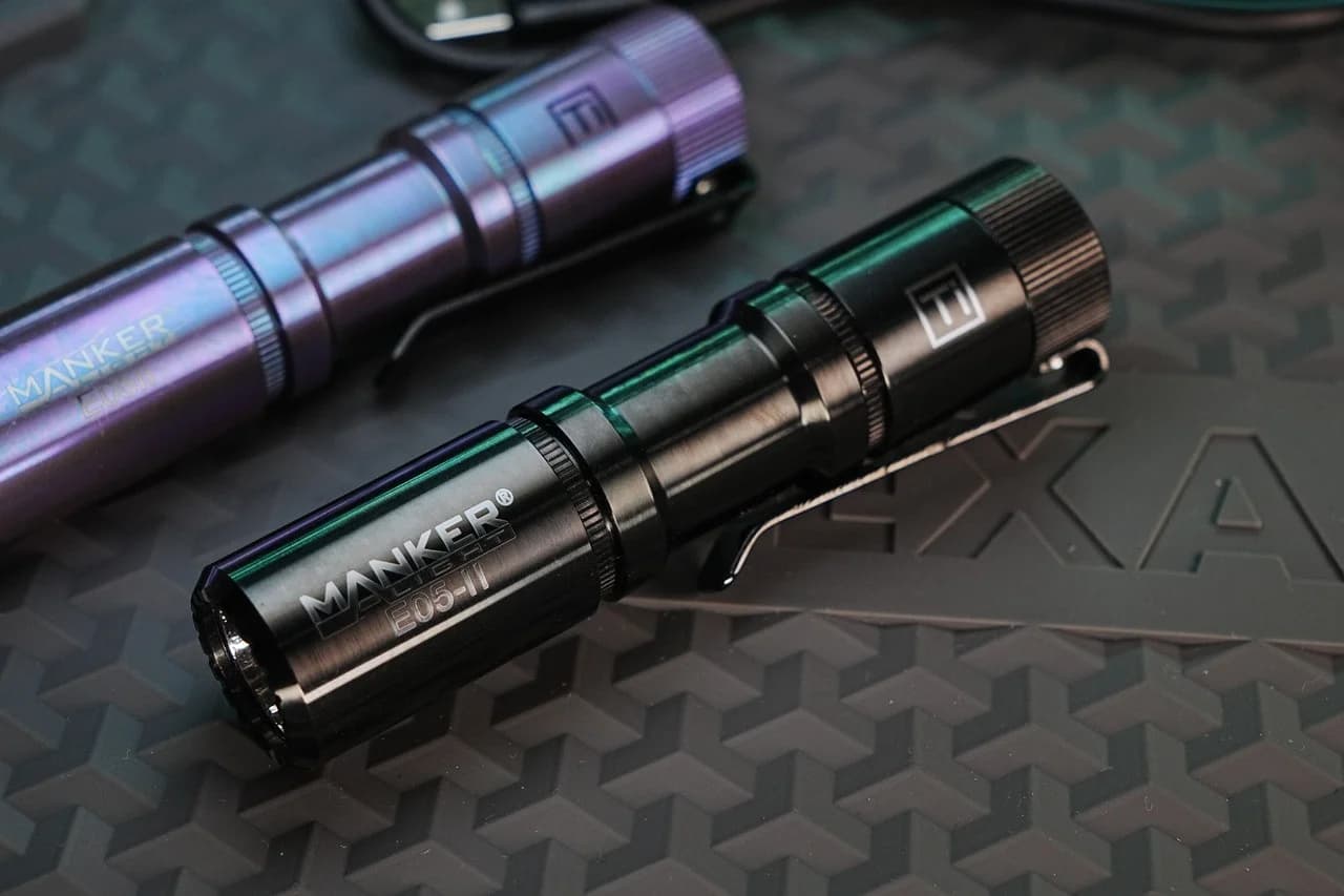 Manker E05 II Titanium DLC Black