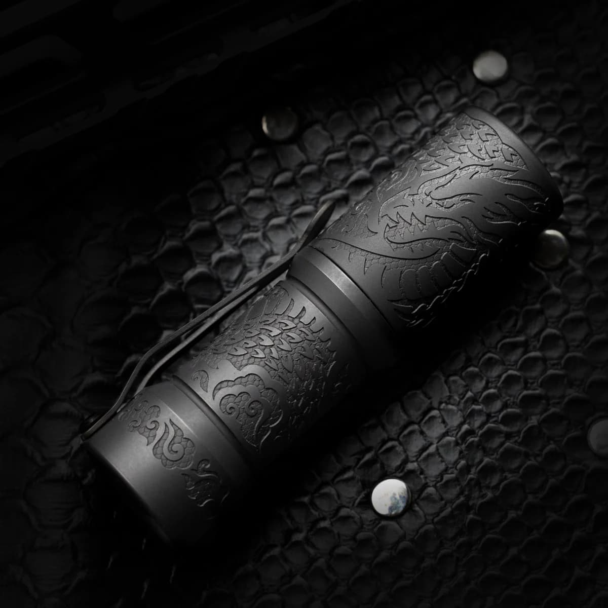 CWF Custom Flashlights Dragon (Black TRD)